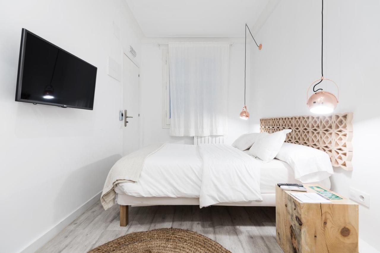 Bruc & Bruc Hostel